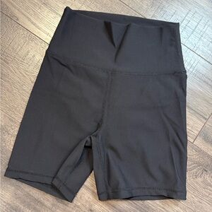Wilo The Label | Ribbed Active Shorts